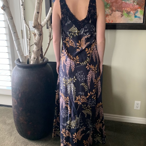 🆕 SUNDANCE maxi silk dress - Picture 2 of 6